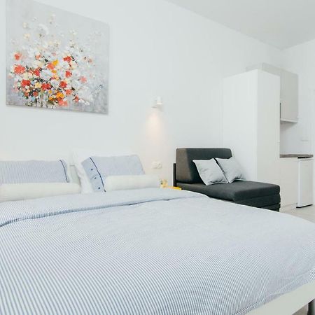Sia Downtown Apartments Загреб Экстерьер фото