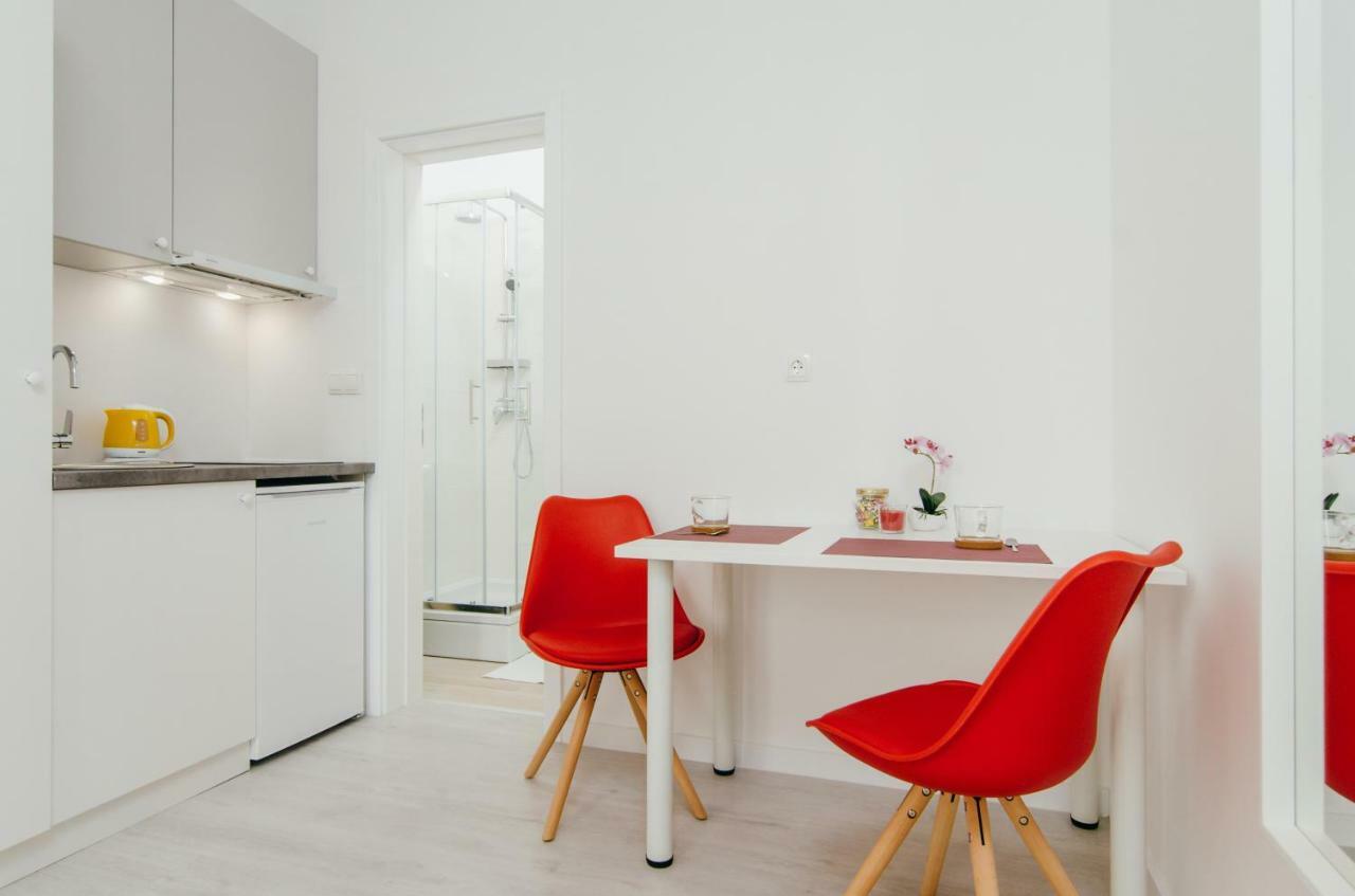 Sia Downtown Apartments Загреб Экстерьер фото